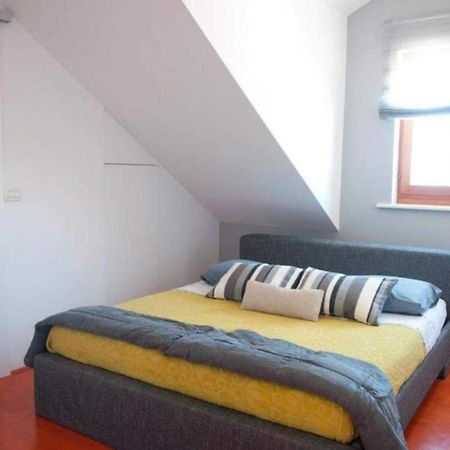 Apartments Iggy Postira Bagian luar foto